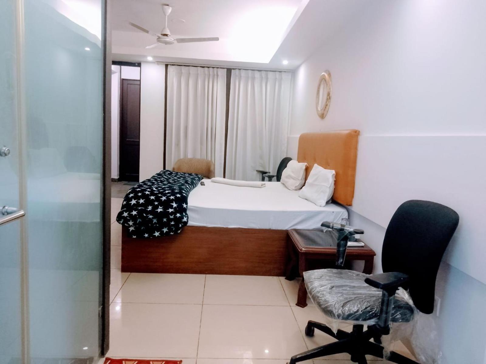 Hotel Blueberry New Delhi Exterior photo