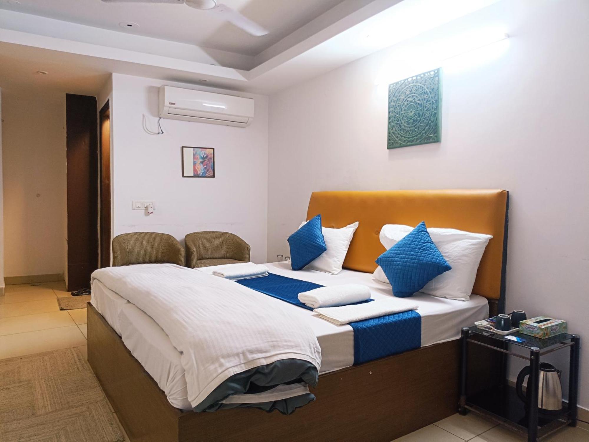 Hotel Blueberry New Delhi Exterior photo